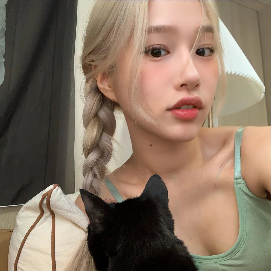 报告容先生你的小甜妻要亲你了